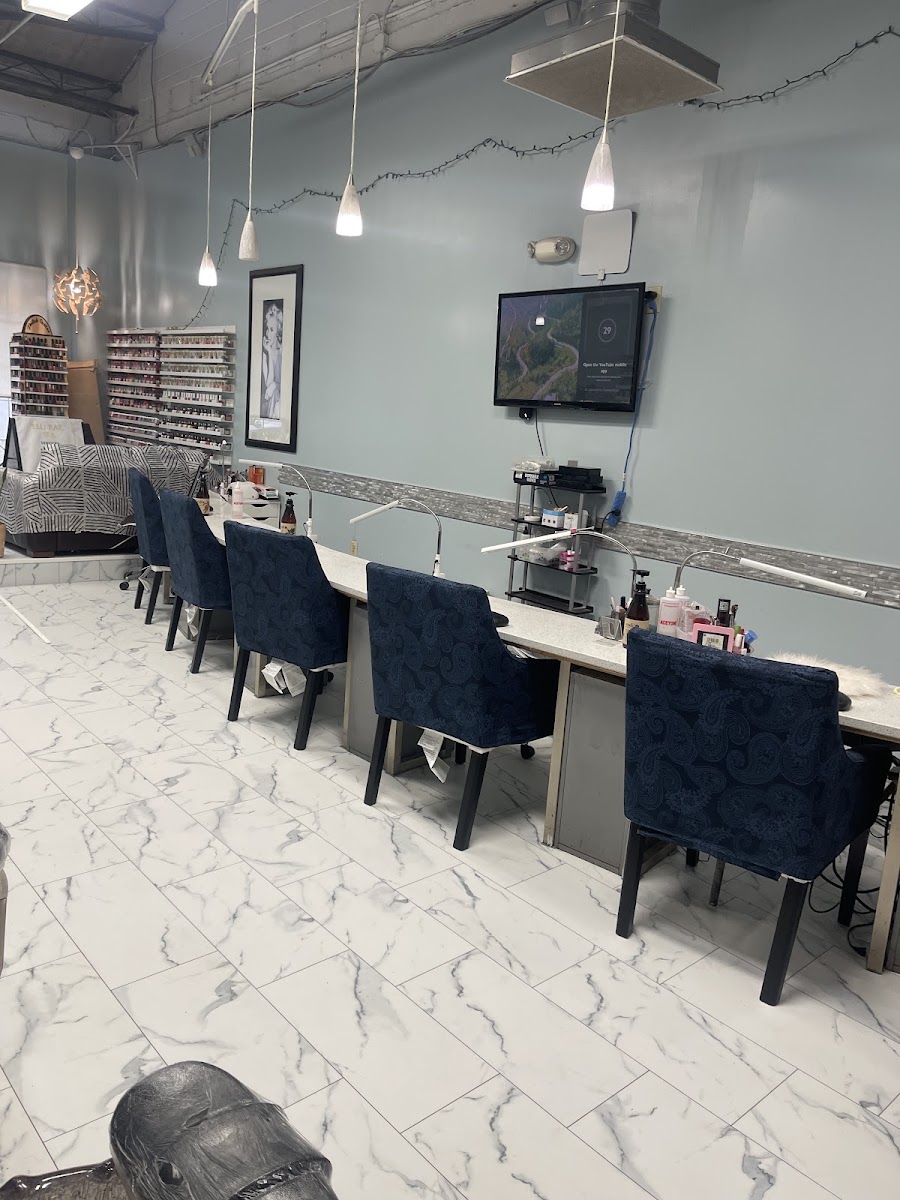 ELLI Nail Spa